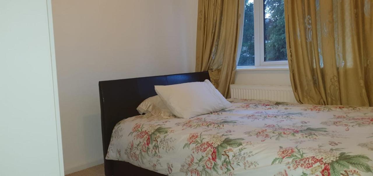 2 Bed Semi-Detached House Vila Poole Exterior foto